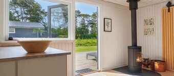 Cozy house near beach and town