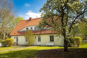 Exterior - Charming semi-detached house in Trent on Rügen - Landhaus Trent Haushälfte Breetz (Trent)