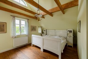 2 多间卧室、WiFi