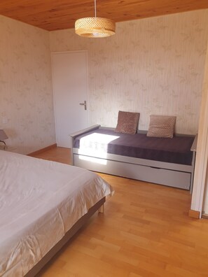 1 Schlafzimmer, WLAN, Bettwäsche