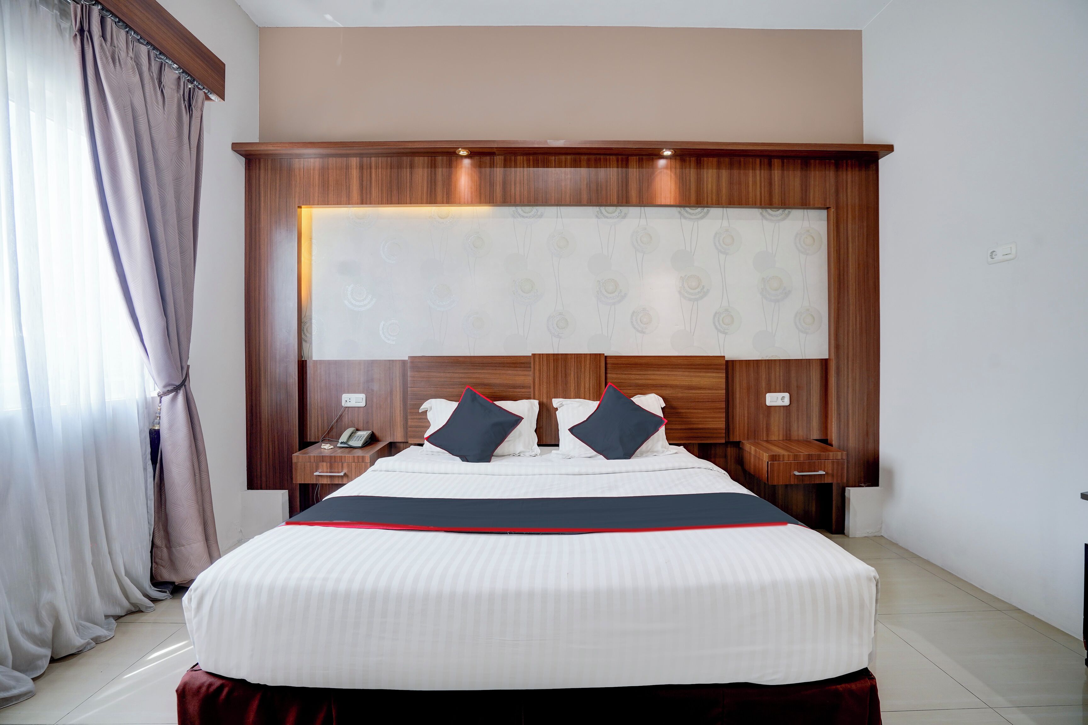 Standard Suite, 1 Double Bed | Desk, free WiFi