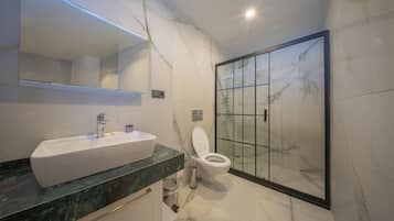 Standard Double Room, Balcony | Bathroom | Shower, hair dryer, towels, soap