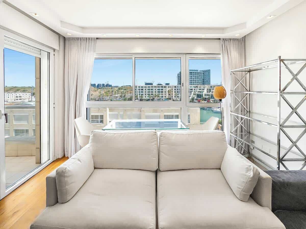 Televisio, työhuone