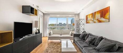 Télévision, espaces bureaux