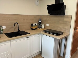 Microwave, stovetop