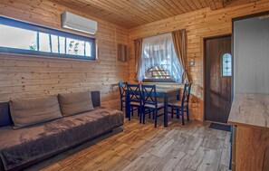 TV, table football, ping pong