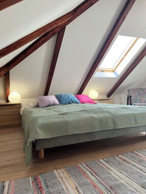 2 chambres, fer et planche à repasser, Wi-Fi, draps fournis