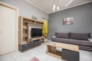 Comfort-huoneisto, merinäköala | Oleskelualue | Taulutelevisio
