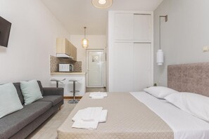 Classic Studio, Sea View | Blackout drapes, soundproofing, iron/ironing board, free WiFi - P.Koklas Apartments (Zakynthos)