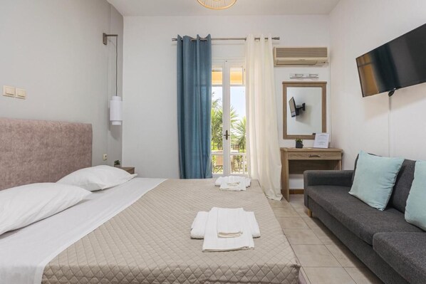 Classic Studio, Sea View | View from room - P.Koklas Apartments (Zakynthos)