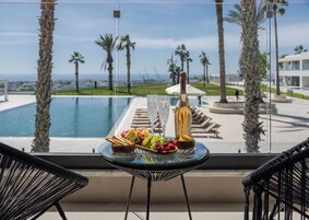 2 piscinas al aire libre