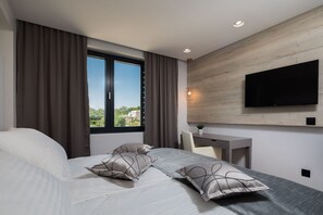 5 soverom, barnesenger (inkludert) og sengetøy