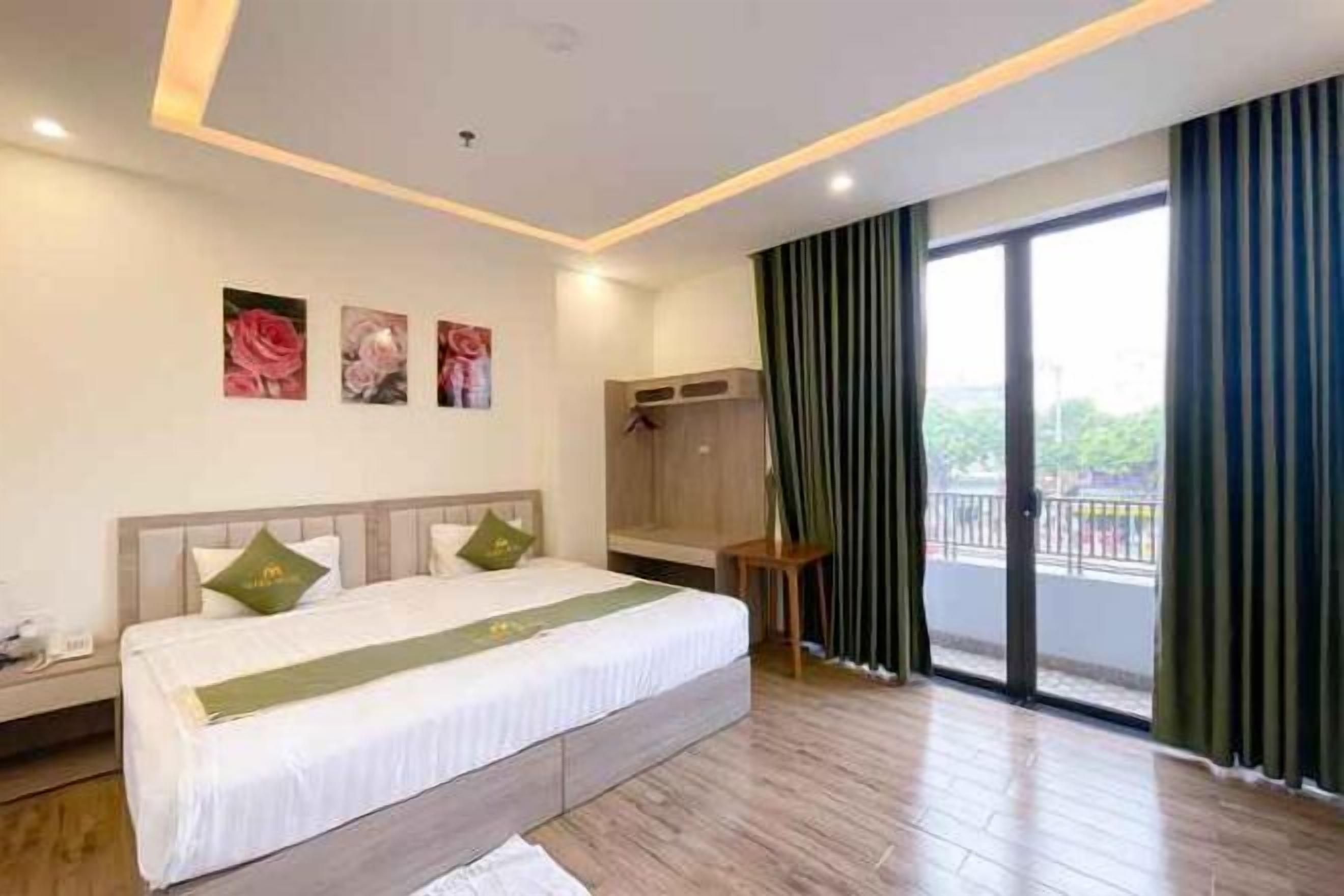 Premium bedding, free WiFi, bed sheets