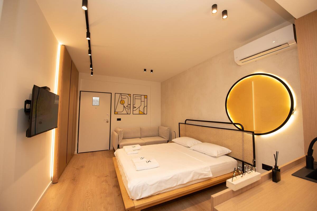Comfort Studio Suite, Beach View | Iron/ironing board, free WiFi