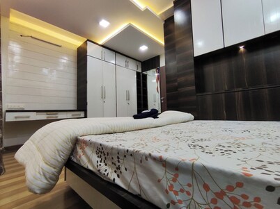 Staeg Villa in center of the city 2bhk