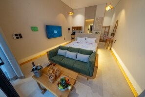 Luxury Chalet, Pool View | Free WiFi - skyline chalet  (Jeddah)
