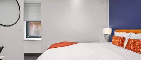 1 bedroom, desk, iron/ironing board, WiFi