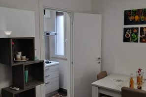 Dining - Apartment Feast (ferrara)