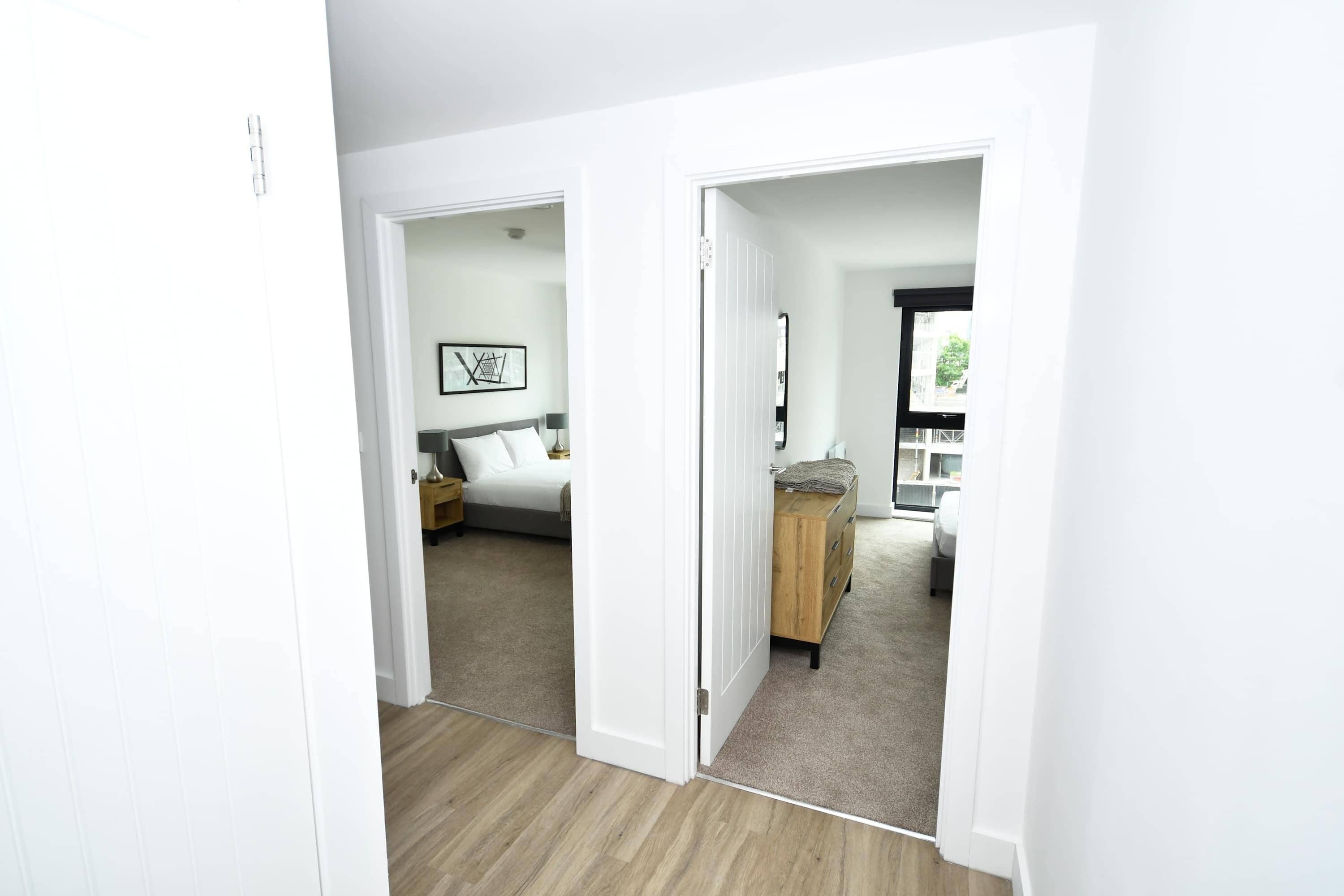 2 chambres, fer et planche à repasser, Wi-Fi, draps fournis