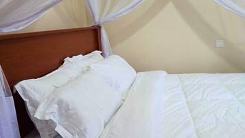 2 Schlafzimmer, Bügeleisen/Bügelbrett, kostenloses WLAN