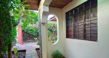 Charming 2-bedroom house in Arusha with WiFi