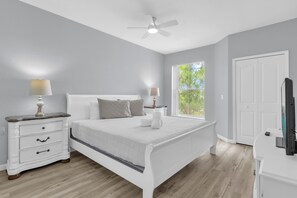 2 bedrooms, iron/ironing board, free WiFi