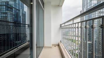 Deluxe Apartment, 3 Bedrooms, Balcony, City View | View from room
