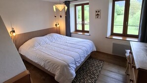 2 bedrooms - Charming traditional farmhouse, relaxation and nature (Taintrux)