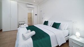 Room - Lovely Rooms by Rentbeat (Civitavecchia)