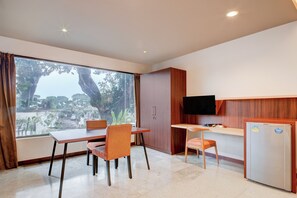 Standard Suite, 1 Double Bed