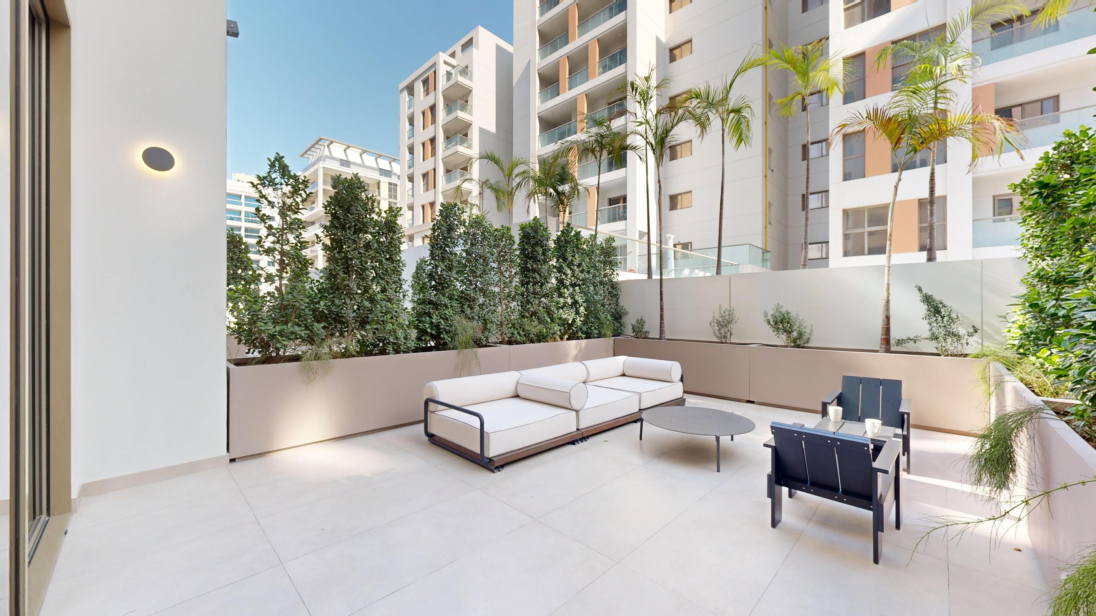 华丽开间, 1 张大床, 露台, 城市景观 | 露台