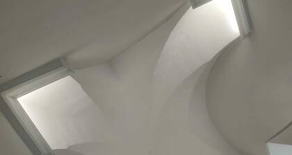 "Buttons and zippers" suite with bedroom, living room, bathroom. garden with hydro tub