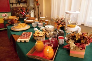 Desayuno buffet incluido todos los días