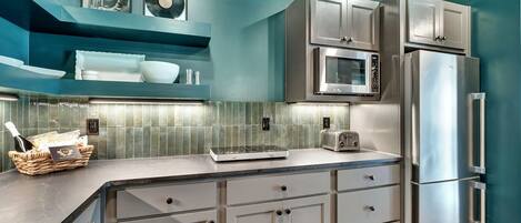 Fridge, microwave, dishwasher, coffee/tea maker