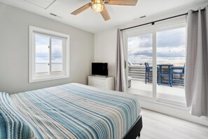 3 bedrooms, desk, iron/ironing board, WiFi