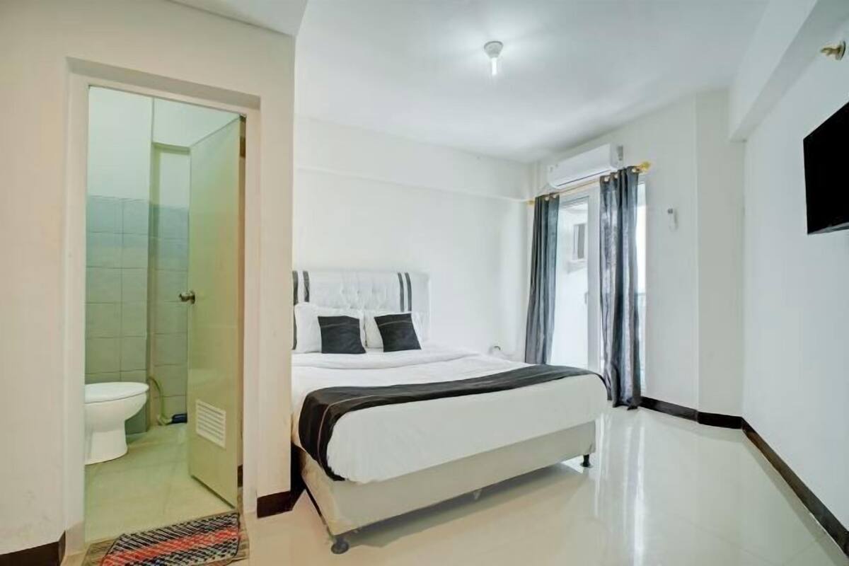 1 bedroom, free WiFi, bed sheets