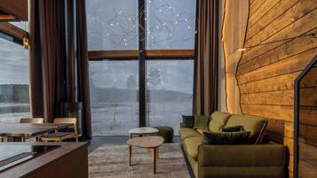 Villa de lujo, vista al lago | Área de sala de estar