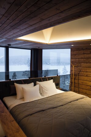 تجهيزات عازلة للصوت ومكواة/لوح كي وواي فاي مجانًا