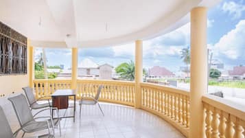 Room, 1 Bedroom, Terrace, Garden View | Balcony