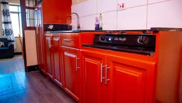 Room, 1 Bedroom, Terrace, Garden View | Interior