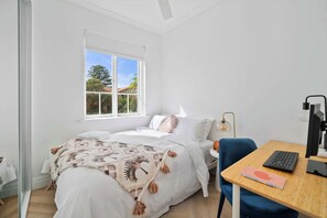 2 bedrooms, desk, iron/ironing board, WiFi