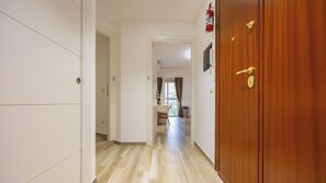 Apartment, Balcony | Living area