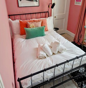 1 bedroom, iron/ironing board, free WiFi, bed sheets