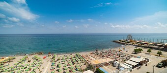 Marina Resort - Pool And Parking LUX