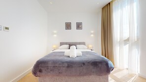 3 habitaciones, tabla de planchar con plancha y wifi gratis