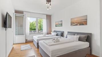 3 Schlafzimmer, Schreibtisch, Reisekinderbett, kostenloses WLAN