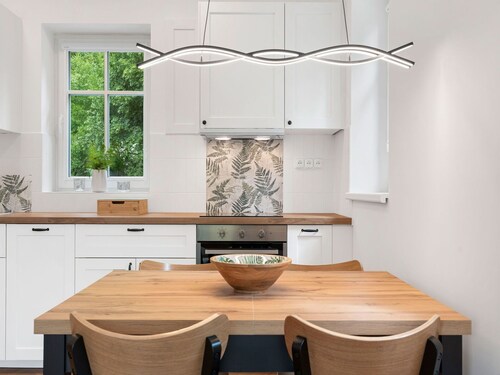 Beautiful apartment for 4 guests with WIFI, TV, patio and pets allowed