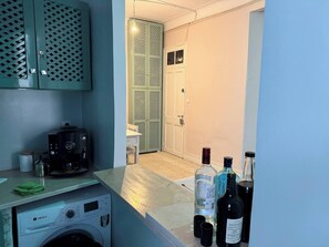 Laundry - Cozy Luxury Apartment in the Heart of Tunis (Tunis)