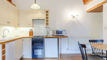 Rentaplats i utensilis de cuina, vaixella i coberteria