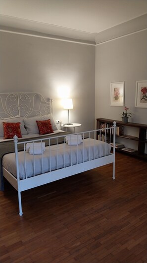 1 chambre, Wi-Fi gratuit, draps fournis